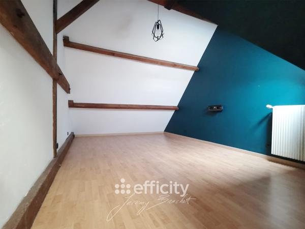 Maison
         6 pièces
        - 165 m² 289 500 € *
