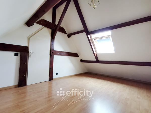 Maison
         6 pièces
        - 165 m² 289 500 € *