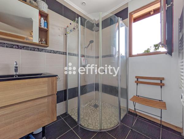 Maison
         5 pièces
        - 125 m² Exclusivité 262 500 € *