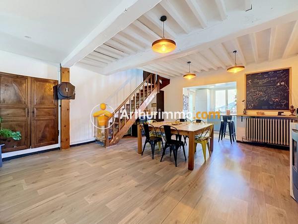 Vente                                                      Maison
                        
                     5 pièces                      98 m2                     à Bourgoin-Jallieu