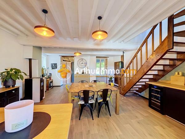 Vente                                                      Maison
                        
                     5 pièces                      98 m2                     à Bourgoin-Jallieu