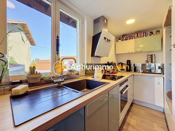 Vente                                                      Maison
                        
                     5 pièces                      98 m2                     à Bourgoin-Jallieu