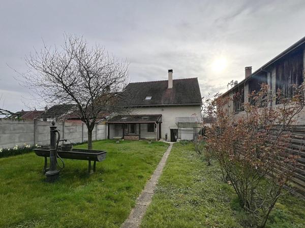 Maison avec terrain à RIGNY