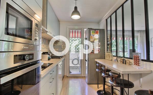 Appartement à vendre    4 pièces • 104,33 m2 Marseille 10