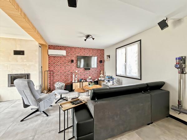 À vendre ? Charmante maison familiale entièrement rénovée avec piscine