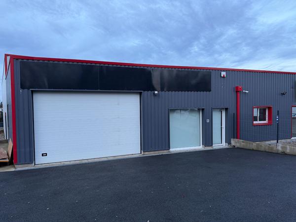 Local commercial, Saint Berthevin 80 m2 , Saint berthevin Local commercial, Saint Berthevin 80 m2 , Saint berthevin