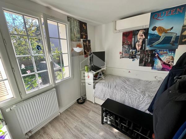 Maison Villepreux 9 pièce(s) 207 m2 hab. / 243 m² utiles.