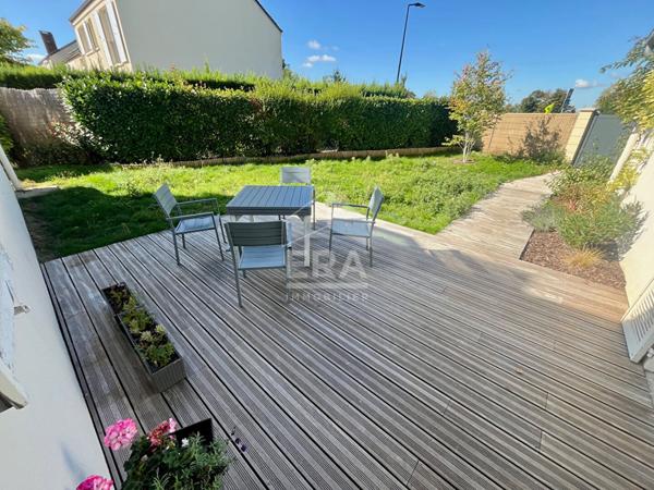 Maison Villepreux 9 pièce(s) 207 m2 hab. / 243 m² utiles.