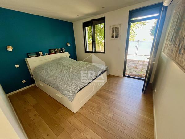 Maison Villepreux 9 pièce(s) 207 m2 hab. / 243 m² utiles.