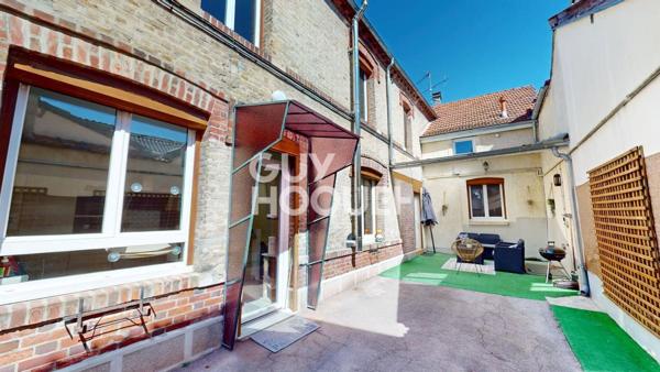 MAISON À VENDRE DE 7 PIÈCES DE 159,00 M²