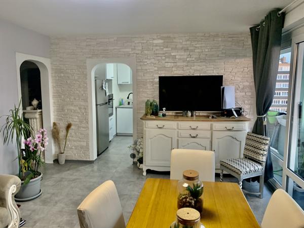 Vente Appartement – 4 pièces – à Hem (59510) Vente Appartement – 4 pièces – à Hem (59510)