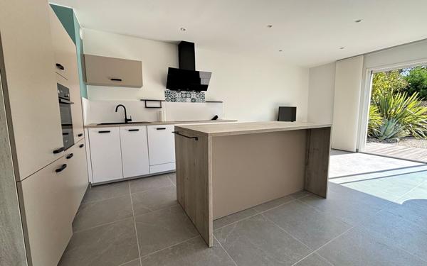 Maison à vendre    4 pièces •  Saint-Sulpice-de-Royan