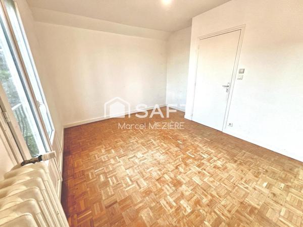 Très agréable et grand pavillon hyper bien situé sans travaux, lumineux.