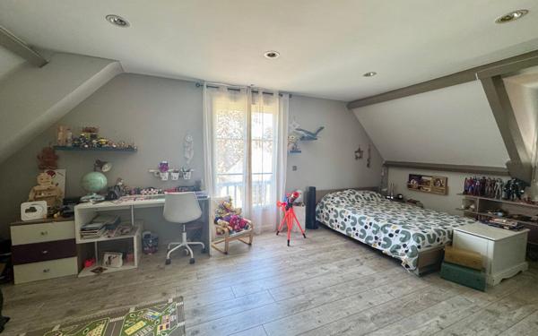 Maison à vendre    5 pièces • 292 m2 Pau