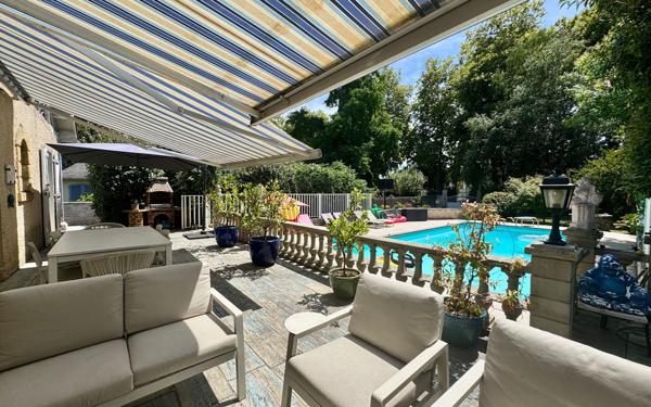 Maison à vendre    5 pièces • 292 m2 Pau