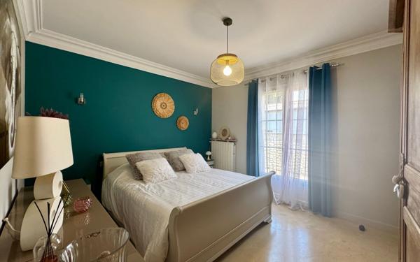 Maison à vendre    5 pièces • 292 m2 Pau