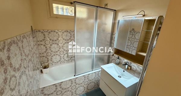 À vendre Studio 28 m² - Bormes-les-mimosas 83230