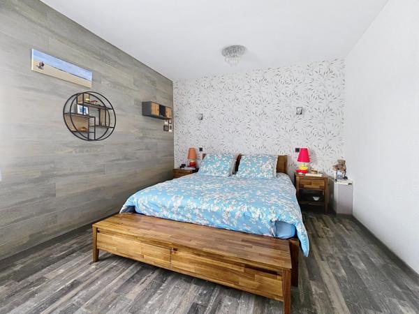 Maison de plain pied - Piscine - Garage double