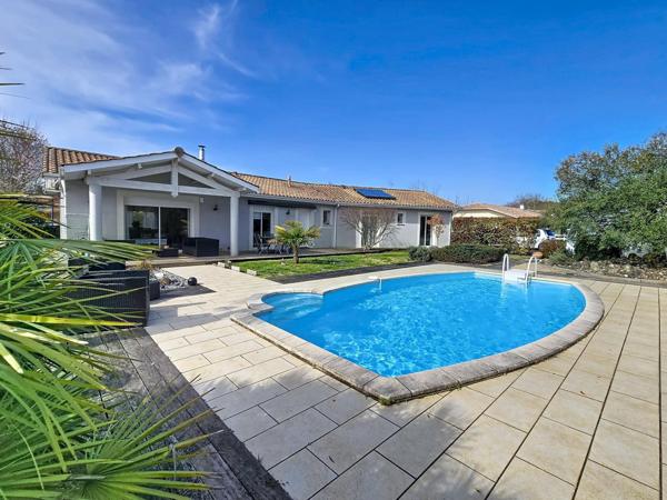 Maison de plain pied - Piscine - Garage double