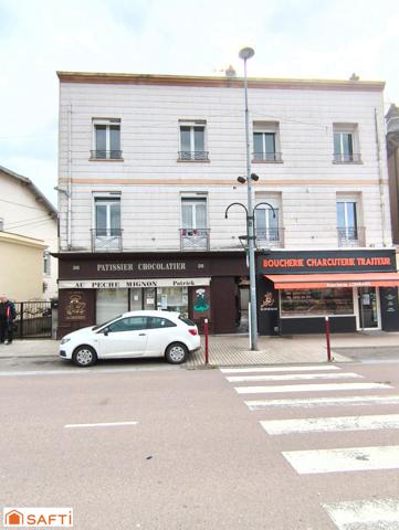 Coeur de VITTEL, bel immeuble mixte incluant un commerce pâtissier, chocolatier et 2 appartements loués