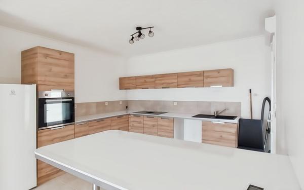 Maison à vendre    4 pièces •  Marseillan