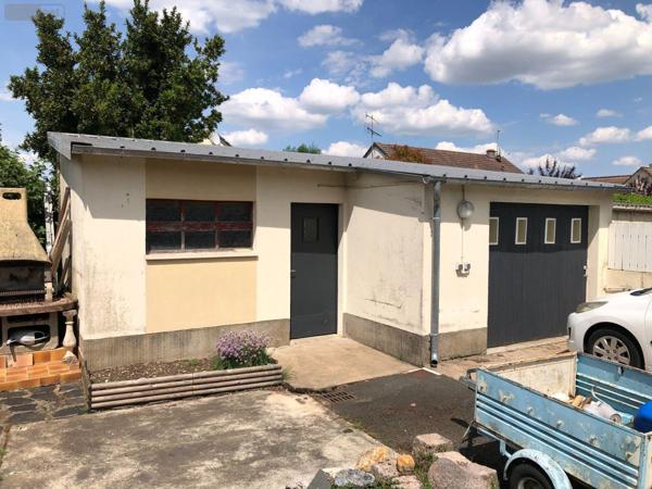 Maison de ville à vendre à Issoudun dans l'Indre (36100), ref : 11813/1450