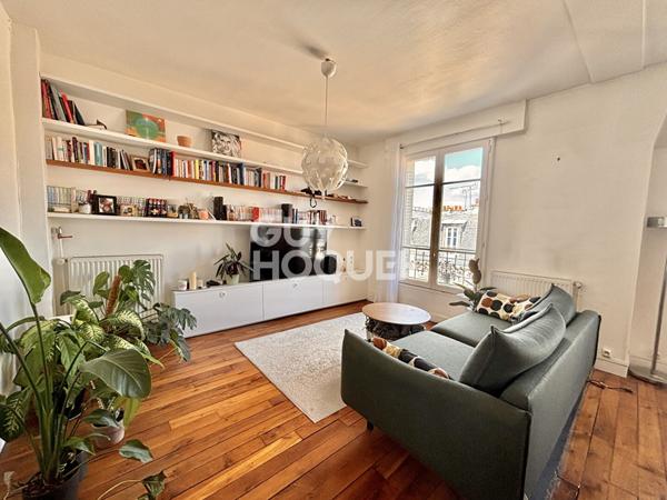 QUARTIER DES PUCES / RUE DES ROSIERS - DERNIER ETAGE 2/3 PIÉCES - 54,23 M² - CAVE