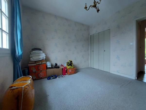 Situation idéale pour cette maison de 3 chambres à pied