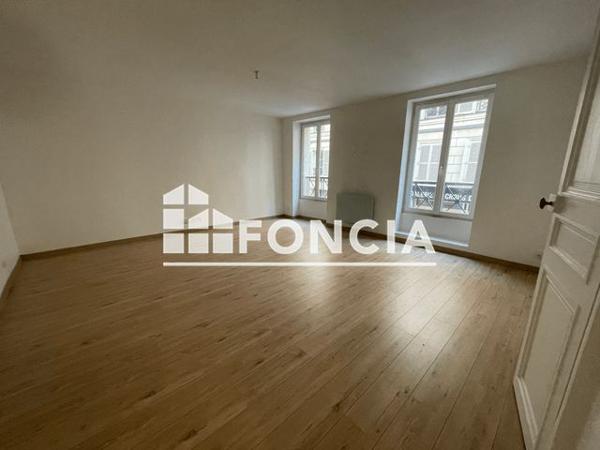 Location Appartement 2 pièces 66.05 m² - 10 RUE DES BEAUX ARTS Paris 75006