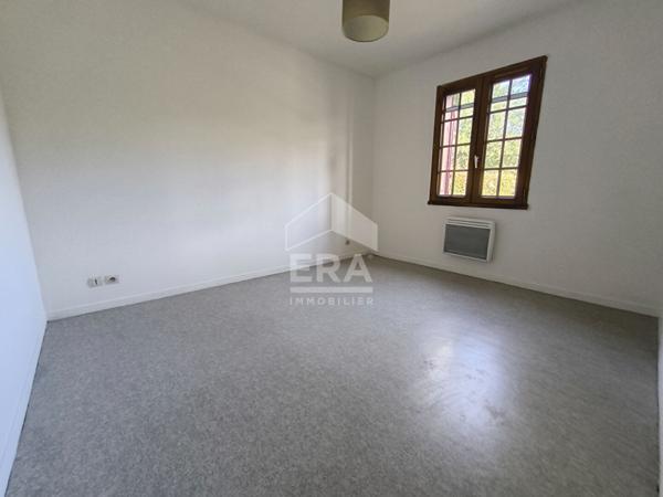 Maison 133m² - 5 chambres dont 3 de plain-pied - garage - Aigné