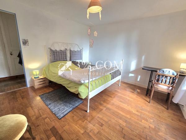 Maison de village 5 pièce(s) 2 chambre(s) 103 m²