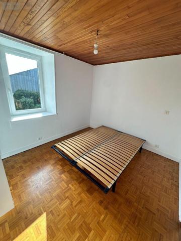 Maison à louer à Sizun dans le Finistère (29450), ref : 11327/1838