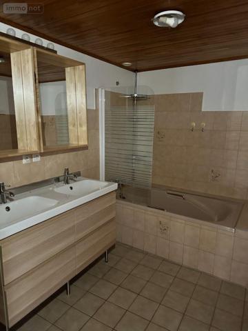 Maison à louer à Sizun dans le Finistère (29450), ref : 11327/1838