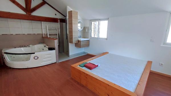 Maison à vendre 9 pièces 220m² FLEUREY SUR OUCHE (21)