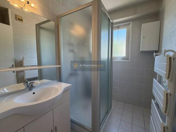 Location                                                      Appartement
                        
                                                            à Fréjus