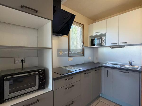 Location                                                      Appartement
                        
                                                            à Fréjus