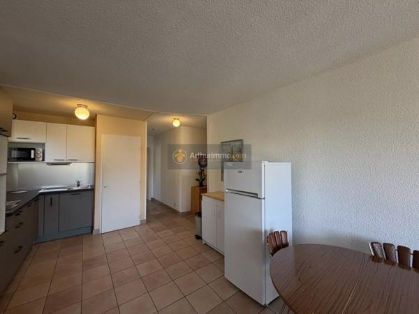 Location                                                      Appartement
                        
                                                            à Fréjus