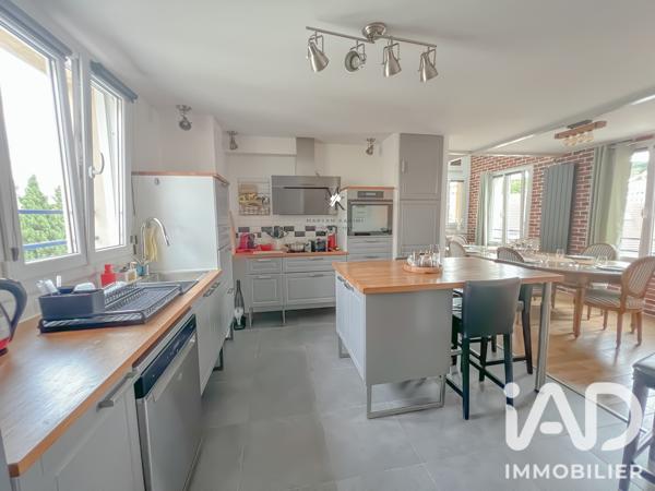 Location appartement 6 pièces 125 m² Sèvres