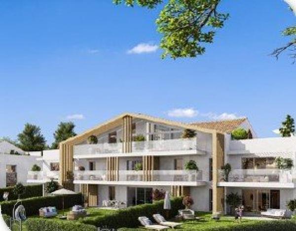 LA CIOTAT - APPARTEMENT - T3 - 74 M2 - TERRASSE - JARDIN - 2 PARKING - PISCINE - 618 000
