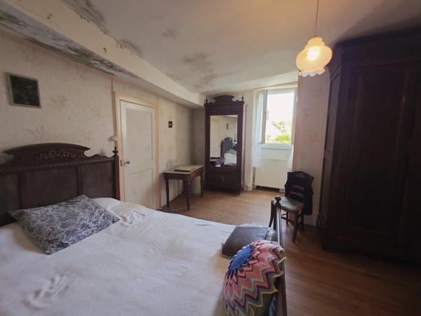 Maison de village pleine de charme, beau potentiel