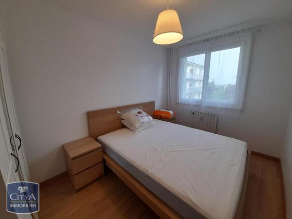 Appartement à louer 2 pièces 51.41m² Châteauroux (36000)