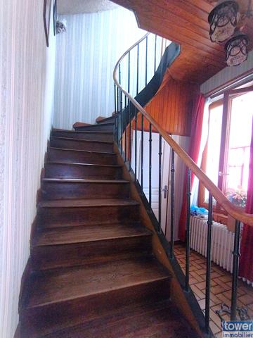 Maison
                                                                                                                                                                                                                                                                                                                        7 pièce(s)                                                                                                                                                                                                          3 chambre(s)                                                                                                                                                                                                          140  m²