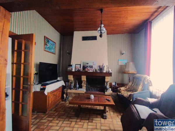 Maison
                                                                                                                                                                                                                                                                                                                        7 pièce(s)                                                                                                                                                                                                          3 chambre(s)                                                                                                                                                                                                          140  m²