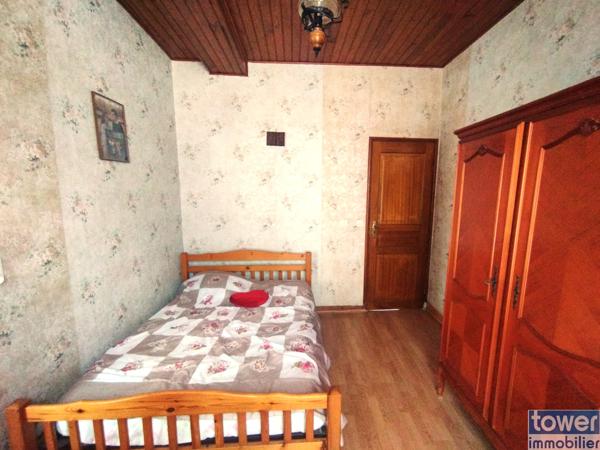 Maison
                                                                                                                                                                                                                                                                                                                        7 pièce(s)                                                                                                                                                                                                          3 chambre(s)                                                                                                                                                                                                          140  m²