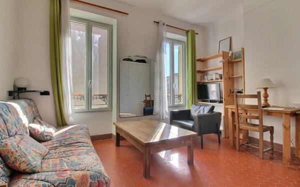 Appartement à vendre    4 pièces • 78,90 m2 Marseille 6