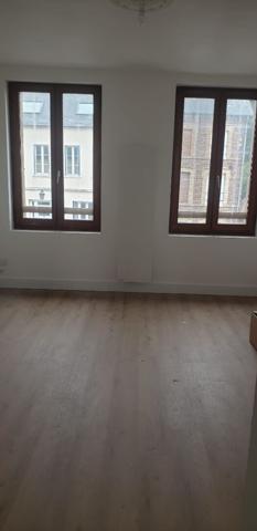 MAISON DE VILLE F2 CENTRE BOURG BOURG ACHARD