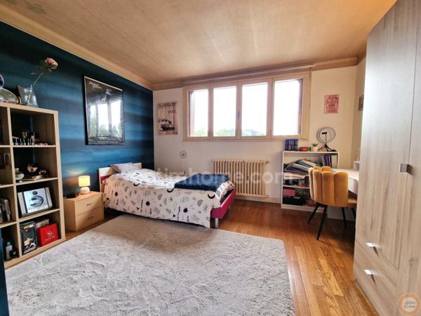 Maison de maçon 5 chambres + sous sol