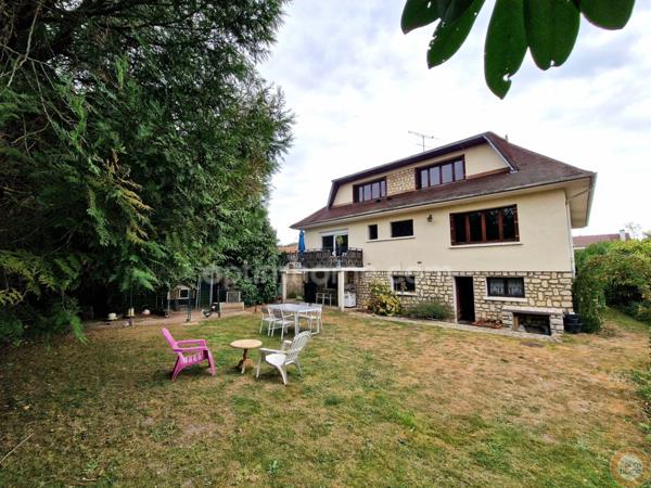 Maison de maçon 5 chambres + sous sol