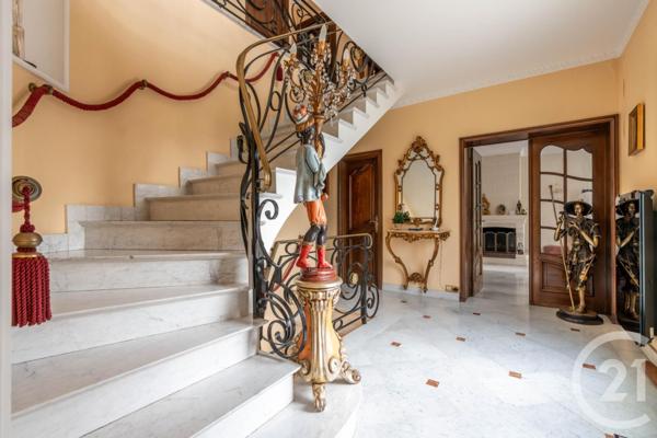 Maison à vendre  6 pièces - 220,98 m2 ST MAUR DES FOSSES - 94