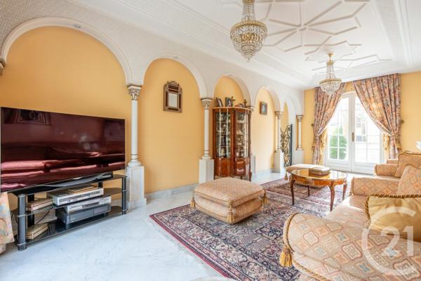 Maison à vendre  6 pièces - 220,98 m2 ST MAUR DES FOSSES - 94